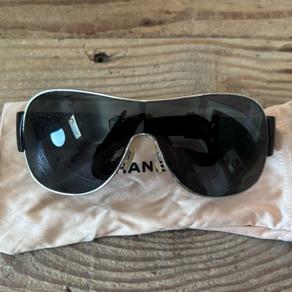 CHANEL Silver and Black Sunglasses with Soft Pouch and hard case